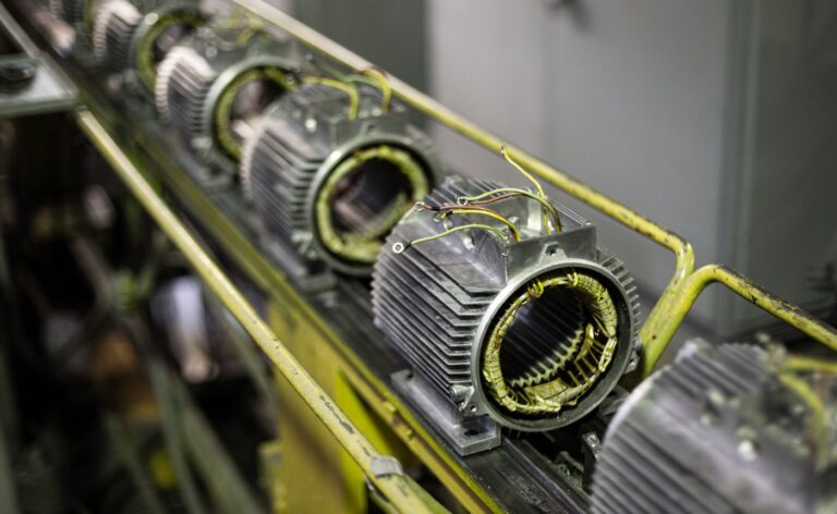 Electric Vehicle Essentials 2: Motors, Electrification and Charging Systems